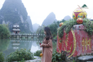 Chinese tourist attractions. When you travel overseas, it's a good idea to pick up some good travel habits.